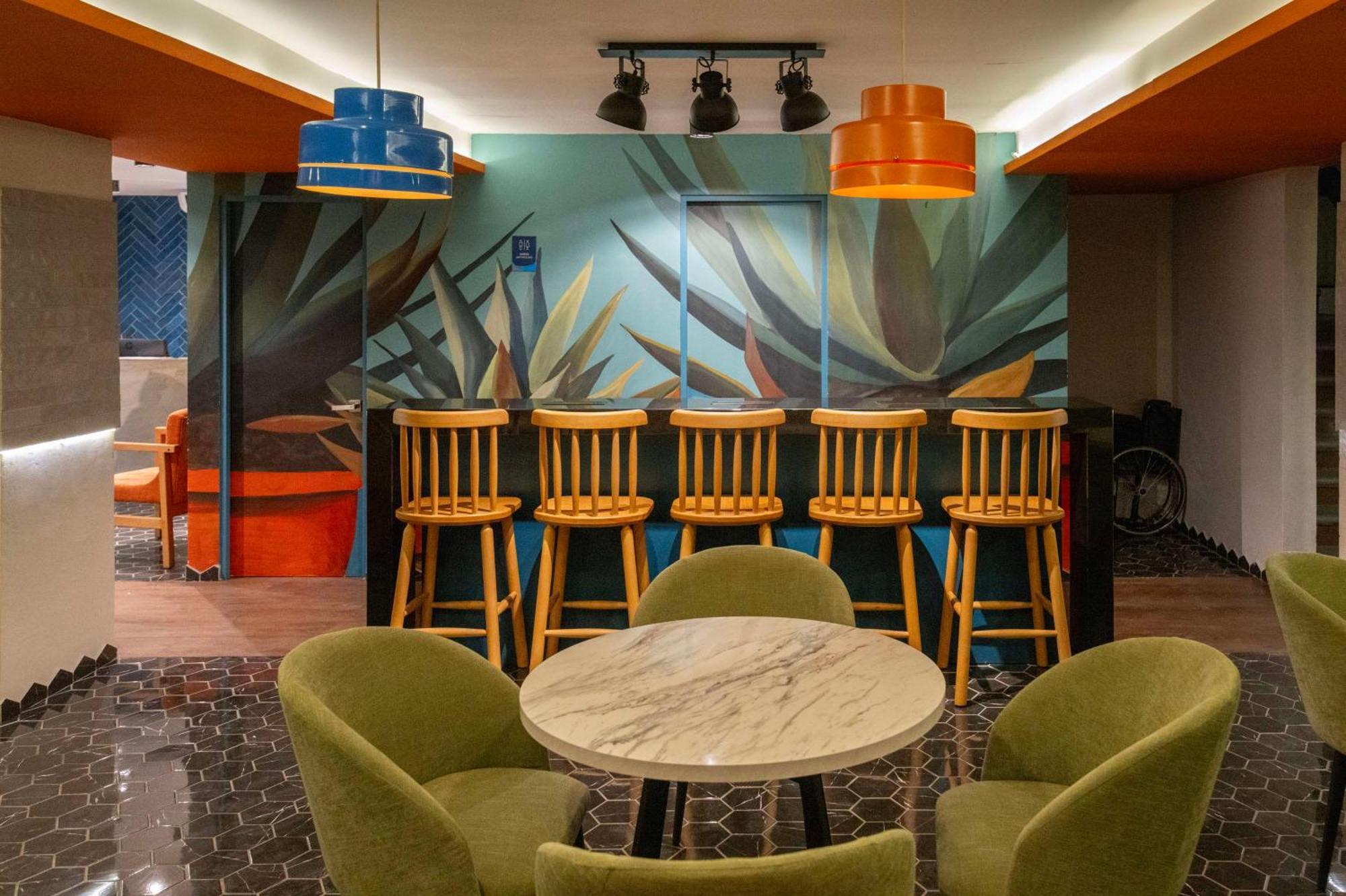 Vista Express Guadalajara Expo Surestay Collection By BW 사포판 외부 사진